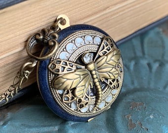 Dragonfly antique style locket /Anniversary/Bridesmaid gift/Wedding gift/Birthday gift/Sister/Mom gift/Daughter/Photo Picture/friend