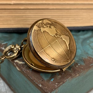 Globe Vintage style Locket /Wedding Necklace/Anniversary/Bridesmaid gift/Birthday/Sister/Mom/Daughter