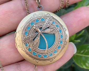 Turquoise Dragonfly Locket Necklace, antique style/Anniversary/Bridesmaid gift/Wedding/Birthday/Sister/Mom/Personalized/Custom Photo Locket.