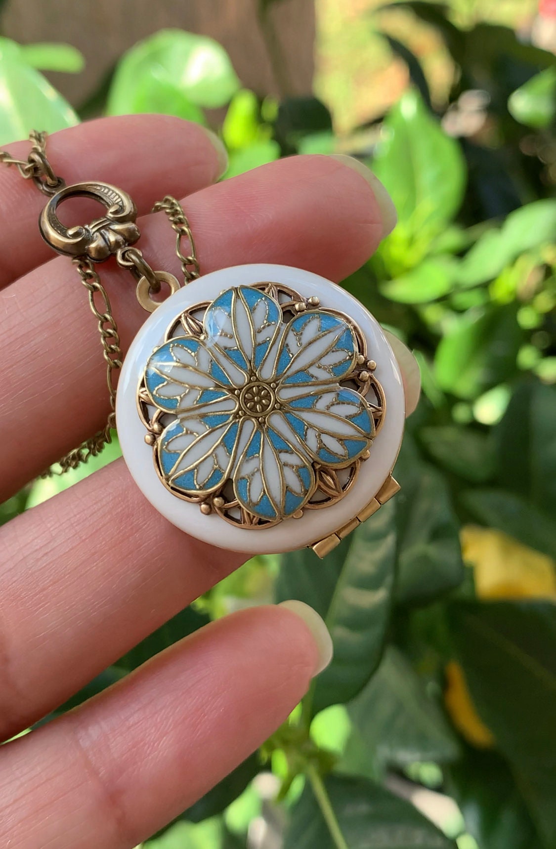 Victorian Vintage Style Locket Anniversary Bride Bridesmaid Etsy