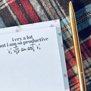 Je pleure beaucoup de larmes, reine de la culture pop, bloc-notes de 50 pages, humour au bureau, cadeau de collègue pour elle, papeterie humoristique drôle pour la maison/le bureau