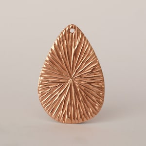 Tropfenförmige strahlende Sonne Textur 32 mm x 21 mm Blank Form für die DIY Schmuckherstellung Massiv Kupfer, Messing, reine Bronze