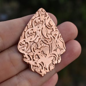 Ciondolo a goccia marocchino grande in rame con motivo floreale in rilievo, calibro 22, 24 g, 20 g, rame, ottone, bronzo