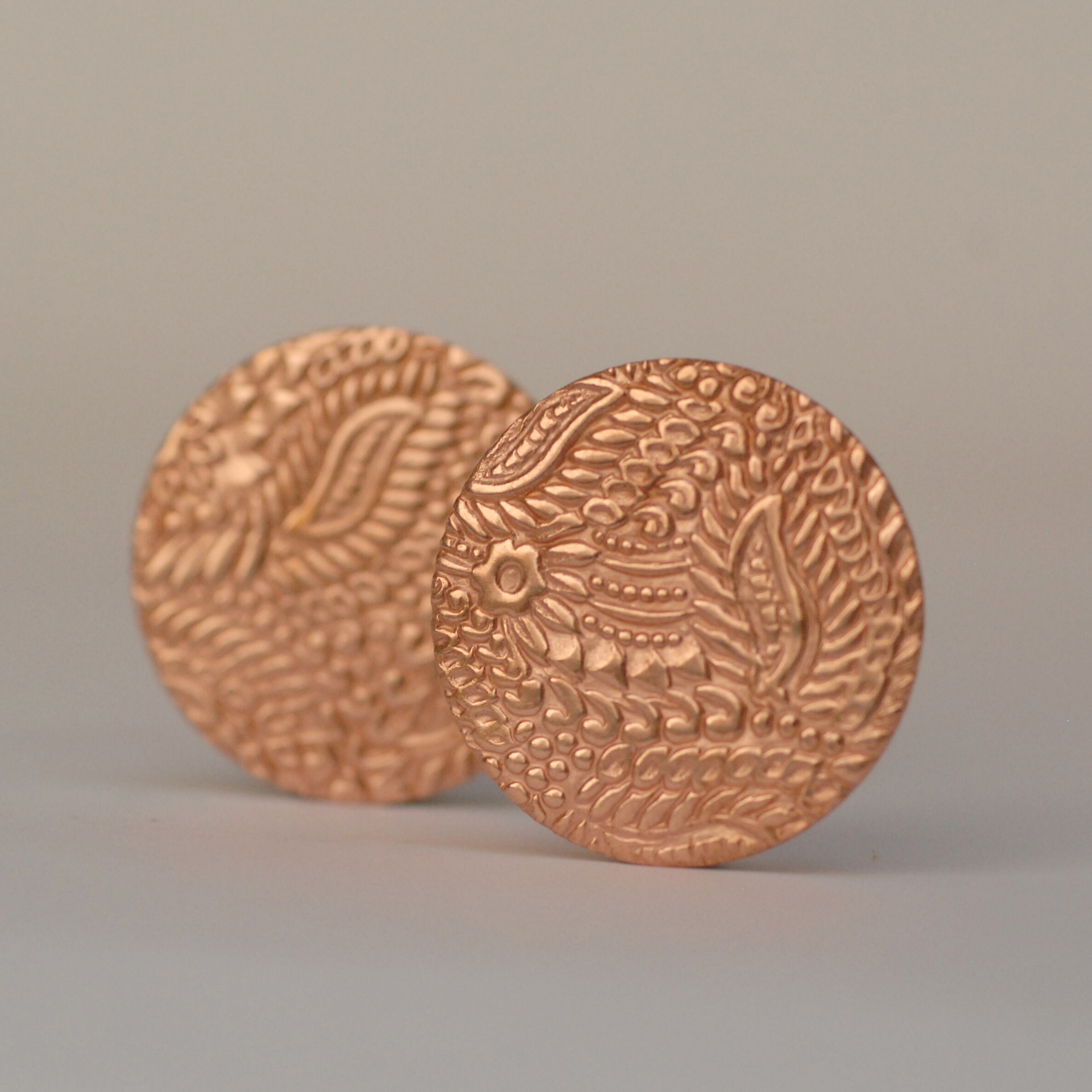 Solid copper round disc shape w/ batik flower and leaf texture | Etsy