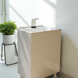 Portable Hand Wash Station , Compact Mobile wash Sink for Clinics, Food Facilities, Preschools, and Hygiene Use,Submersible Pump