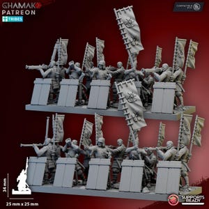 Può includere: Modello in miniatura grigio di un gruppo di soldati con bandiere e armi. Il modello misura 2,5 cm x 2,5 cm e 3,4 cm di altezza. Le bandiere hanno un disegno a forma di sole. Il modello è su una piattaforma grigia.