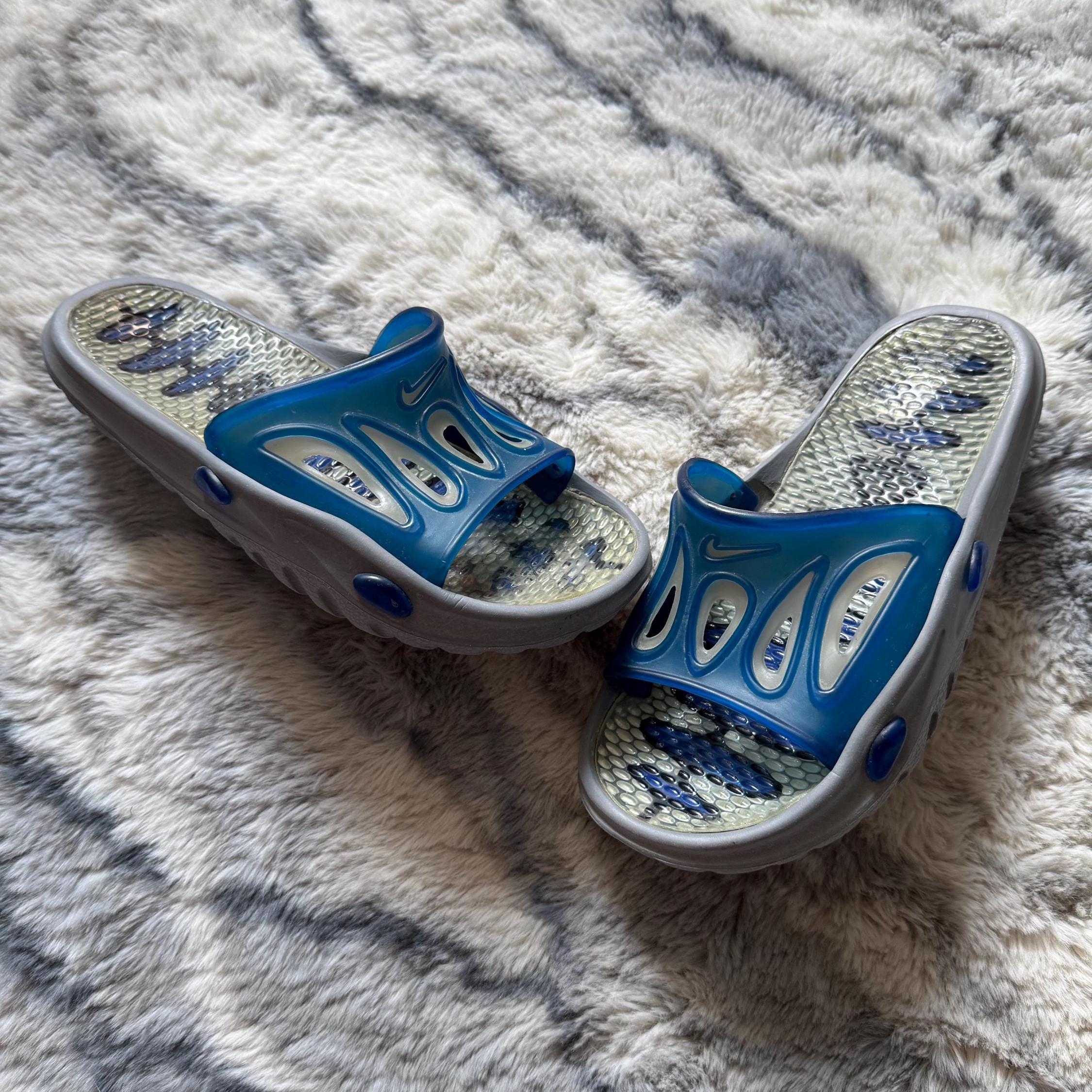 vintage nike sandals