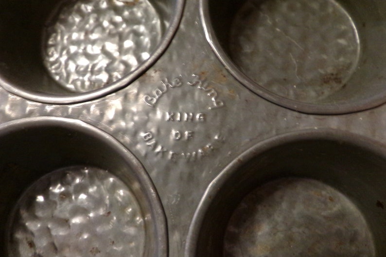 Choice of 3 Muffin Tins Cupcake Tins 8 Count Size Bakeware Etsy