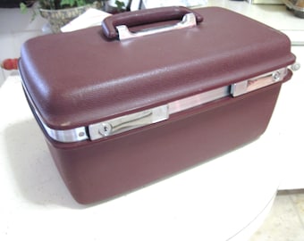 Vrg Burgundy Samsonite Concord Train Case, Mirror & Tray w/Chrome Trim, Make up Case, Clean, Nice Condition