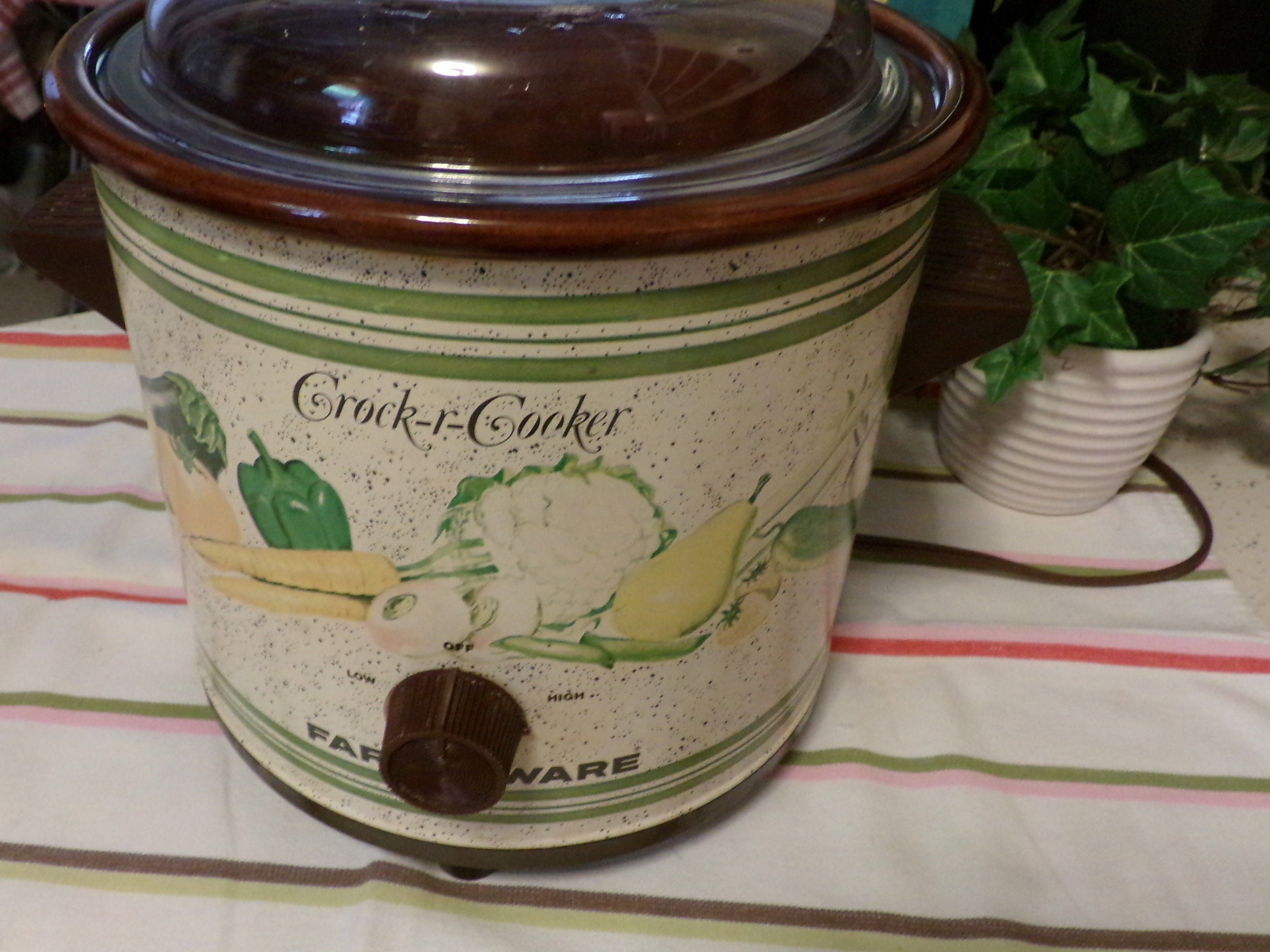 Vintage Rival Crock-ette Mini Crock Pot Country Heart Americana 1 Qt