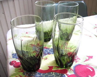4 Green Swirl Tumblers, Water Glasses, Avocado Green Bar ware, Ice Tea,