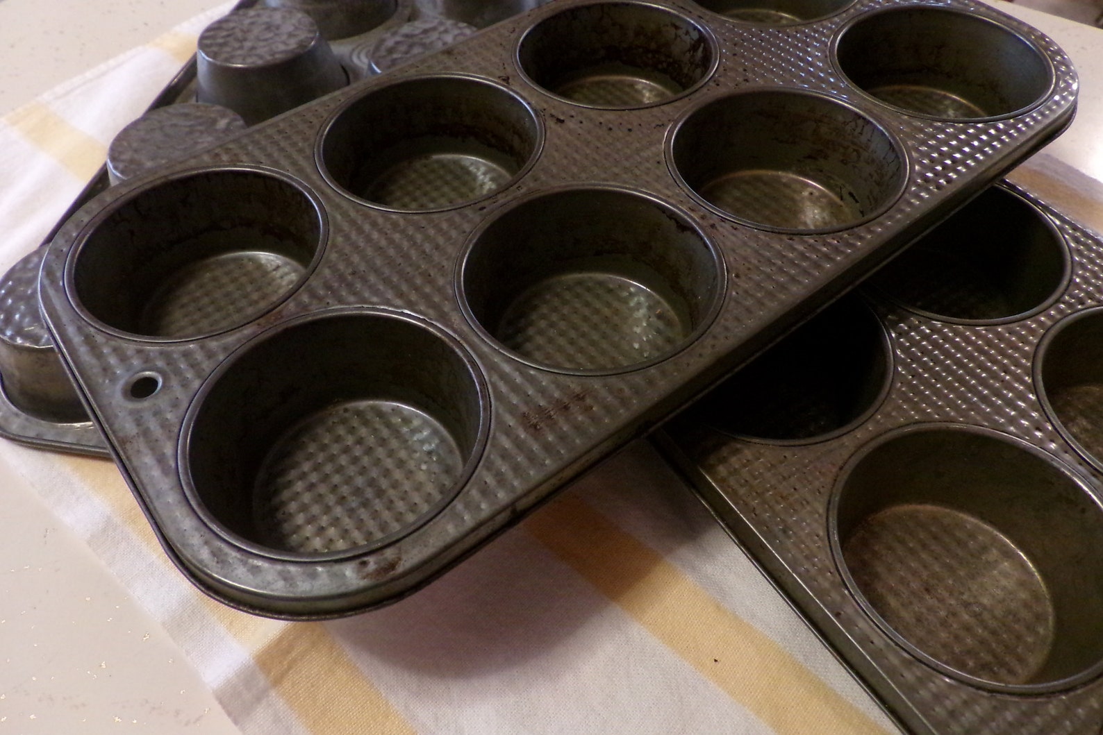 Choice of 3 Muffin Tins Cupcake Tins 8 Count Size Bakeware Etsy