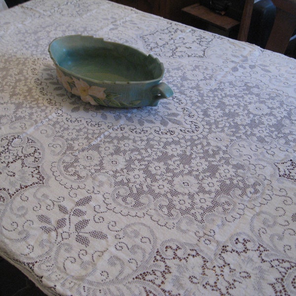 Vintage White Quaker Lace Tablecloth, 62" x 40", Floral Lace, Netted Lace, Formal Dining, Picot Edge, Wedding, Art Nouveau