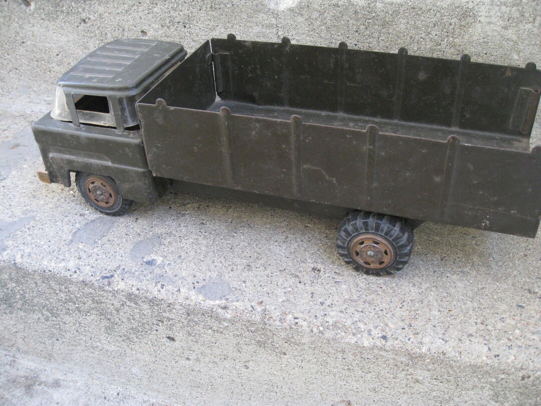 Mid Century Marx Army Truck Collectible Toys Collectible Trucks