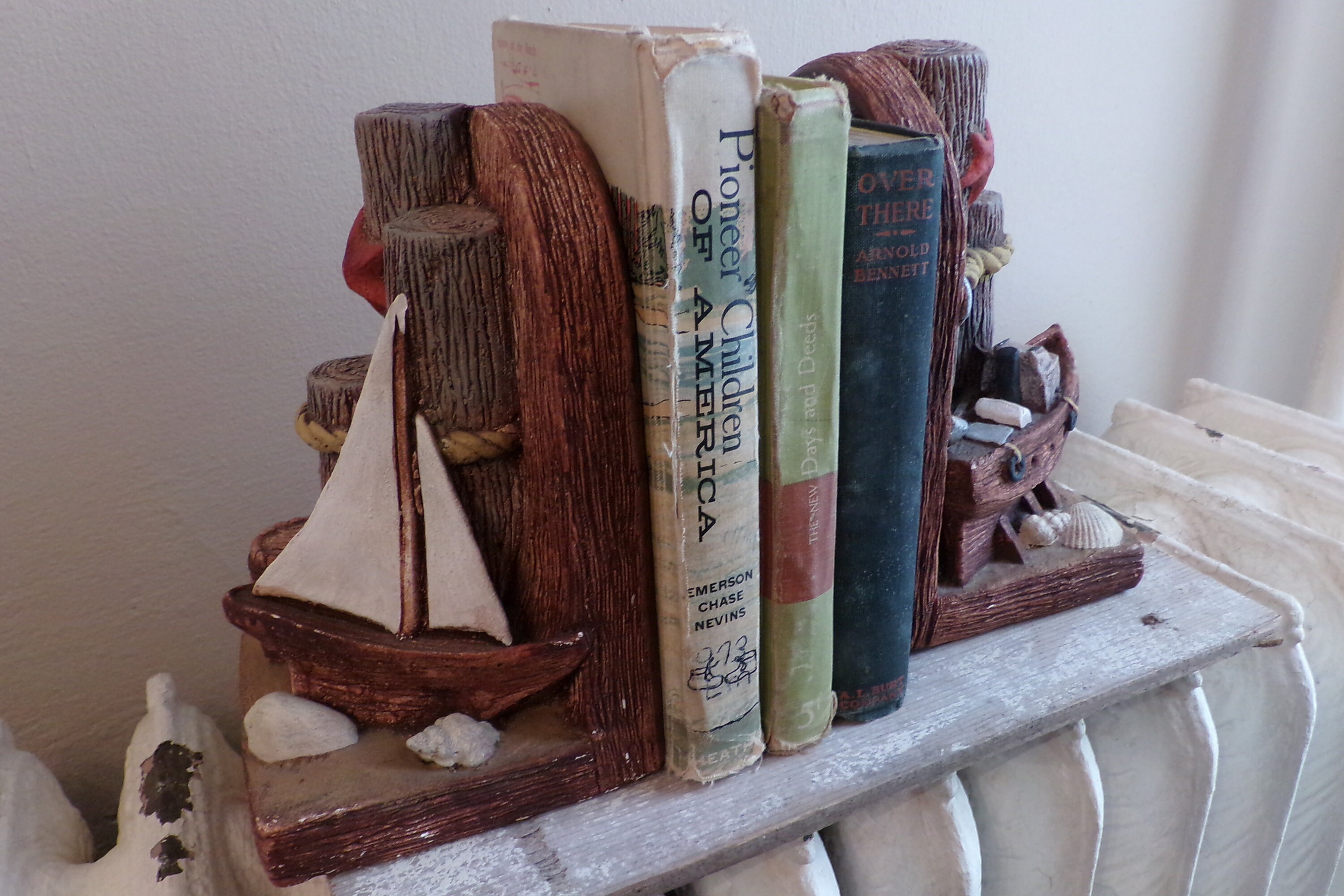 Details about   Antique Bookend With Nautical Clock & thermometer Bookends Book Ends 