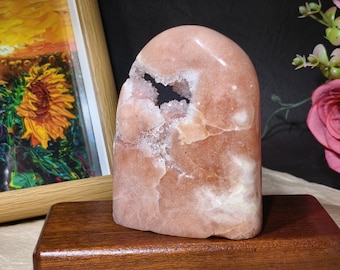 Pink Amethyst Ornaments Figurine: Healing Crystal Geode Carving