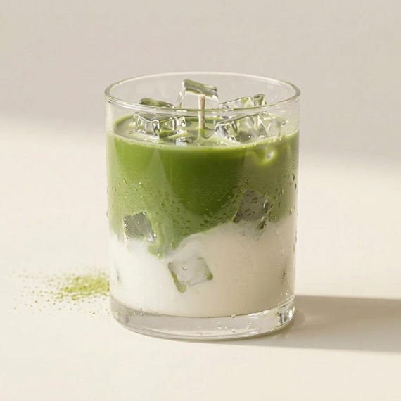 Matcha Kerze im Glas – Ästhetische Duftkerze in Grün & Weiß – Matcha Latte Style – Geschenkidee für Matcha Lovers + Aesthetic Deko