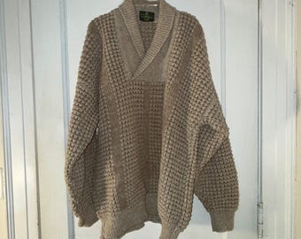 ヴィンテージ・クイルズ・ウールン・マーケット 手編みウールショールカラーカーディガン – アイルランド製