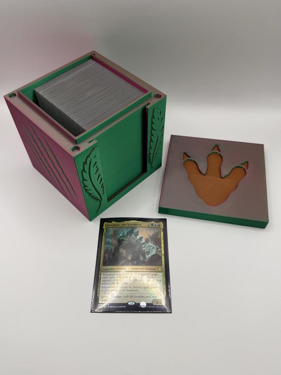 MTG EDH 勝利械パーツセット　TOYGER BOX付き MTG EDH Deck Box | Mythic Dinosaur Deck Box Commander Showcase