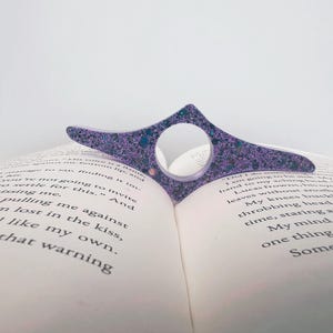 Resin- Thumb Page Holder-