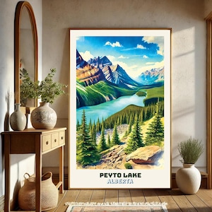 Peut inclure: Une affiche de voyage de style vintage représentant une vue panoramique du lac Peyto en Alberta, au Canada. L'affiche représente un lac turquoise entouré de montagnes verdoyantes et de pins. Le texte "Peyto Lake Alberta" est imprimé en bas de l'affiche.