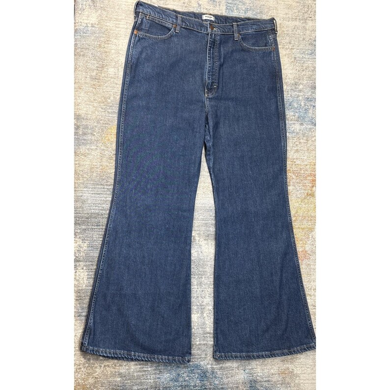 Vaqueros Wrangler Wanderer 622 de tiro alto y campana para mujer, 35 x 32, nuevo imagen 8