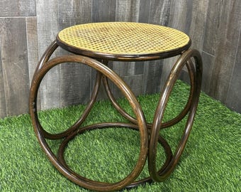 Poggiapiedi a dondolo in legno curvato, solo legno raro, vimini, rattan