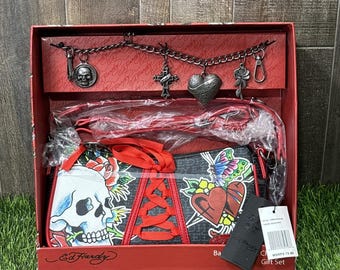 Zestaw upominkowy Ed Hardy Baguette Baguette z zawieszkami NIB NWT Skull Heart Black Red