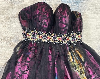 Robe de bal bustier vintage de l'an 2000 fantaisie gothique tulle perlé Maximalist XS