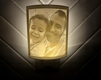 3D Printed Photo Night Light | Custom Lithophane Lamp | Wedding, Pet, Anniversary Gift