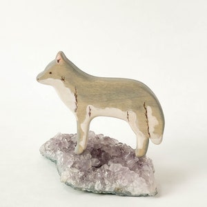wolf wooden animal toy, wooden waldorf nature table decor, wolf figurine Bild 5