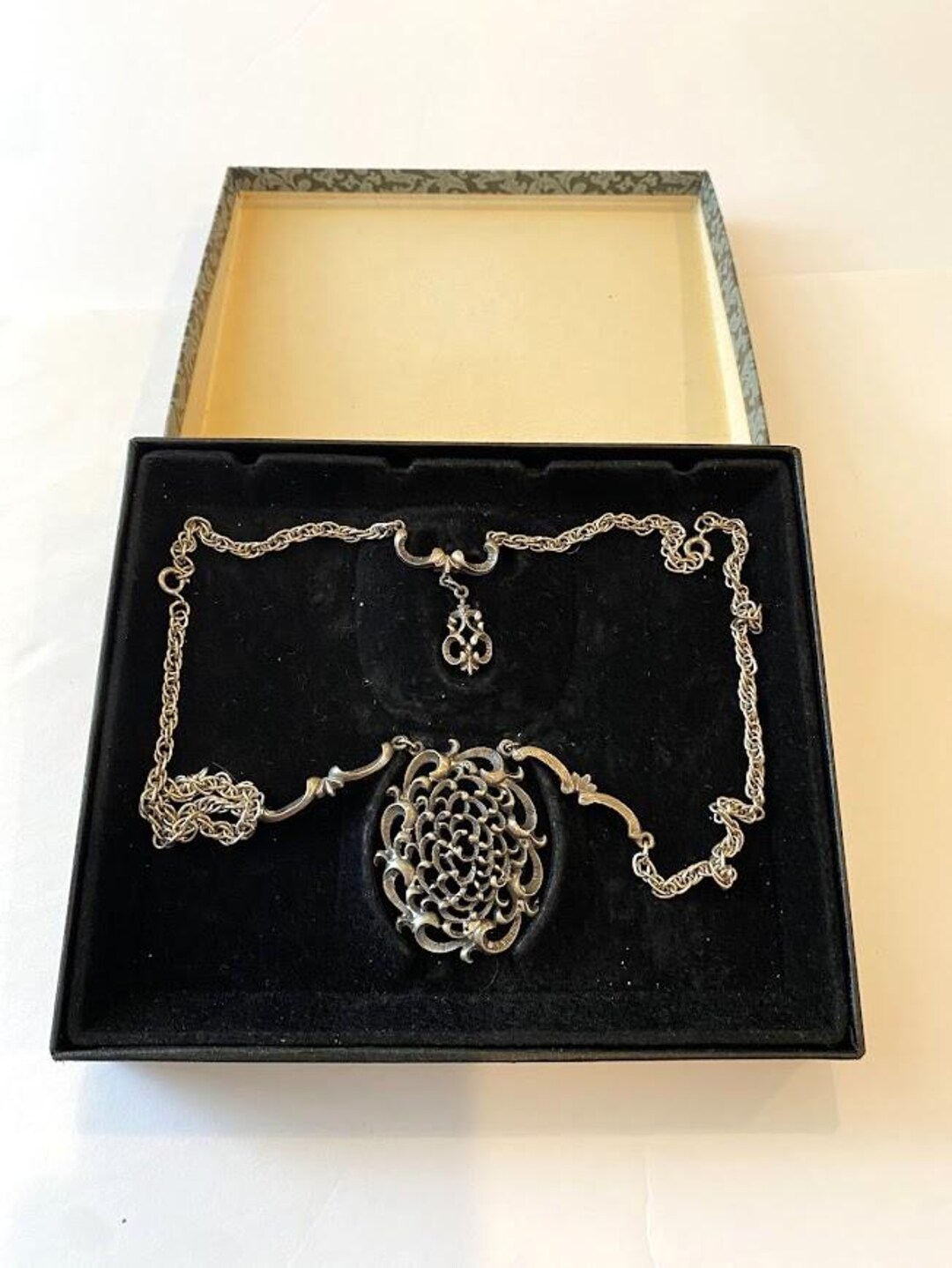 Vintage 1973 Amway Spanish Scroll Necklace Bracelet Combination Jewelry