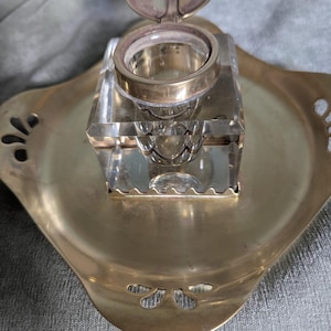 Tintero antiguo de cristal y latón Art Nouveau - Stölzle Suchenthal Alemania c.1901