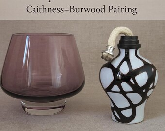 Violette Spirale & Ritualflamme – Caithness Glas Schale mit einem Ashleicht und Burwood Duftlampen Ensemble