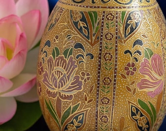 Vintage Chinese Satsuma‑Style Porcelain Egg – Hand‑Painted Lotus & Floral Panels – Raised Moriage Texture