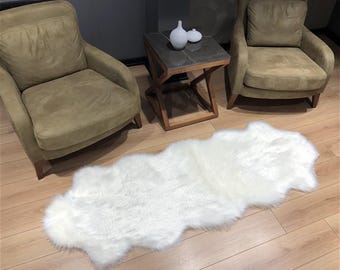 Elegant White Faux Fur Rug: Soft, Washable, Non-Slip Accent Carpet