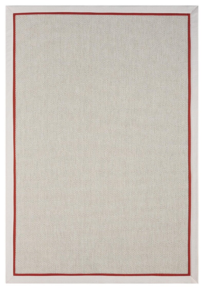 Puede incluir: Una alfombra beige con un borde rojo. La alfombra tiene una textura tejida.