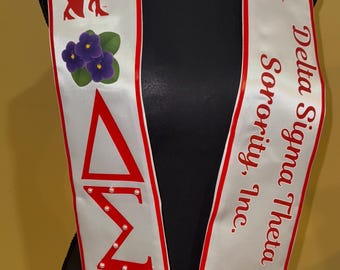 Pre-Designed Delta Graduation Stole
