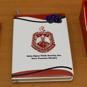 Personalized Delta Sigma Theta Journal | Custom Sorority Notebook | DST Gift for Soror | Lined Planner | Greek Sisterhood Keepsake afbeelding 1