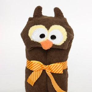 Owl Hooded Towel image 4