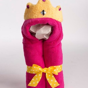 Babyhug Cotton Knit Hooded Towel Princess Embroidery - Pink