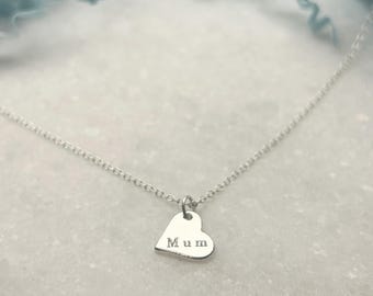 Collar de plata de ley con forma de corazón de 18 pulgadas personalizado para mamá