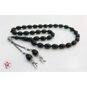 Rosario de ámbar negro con diseño de letras personalizable