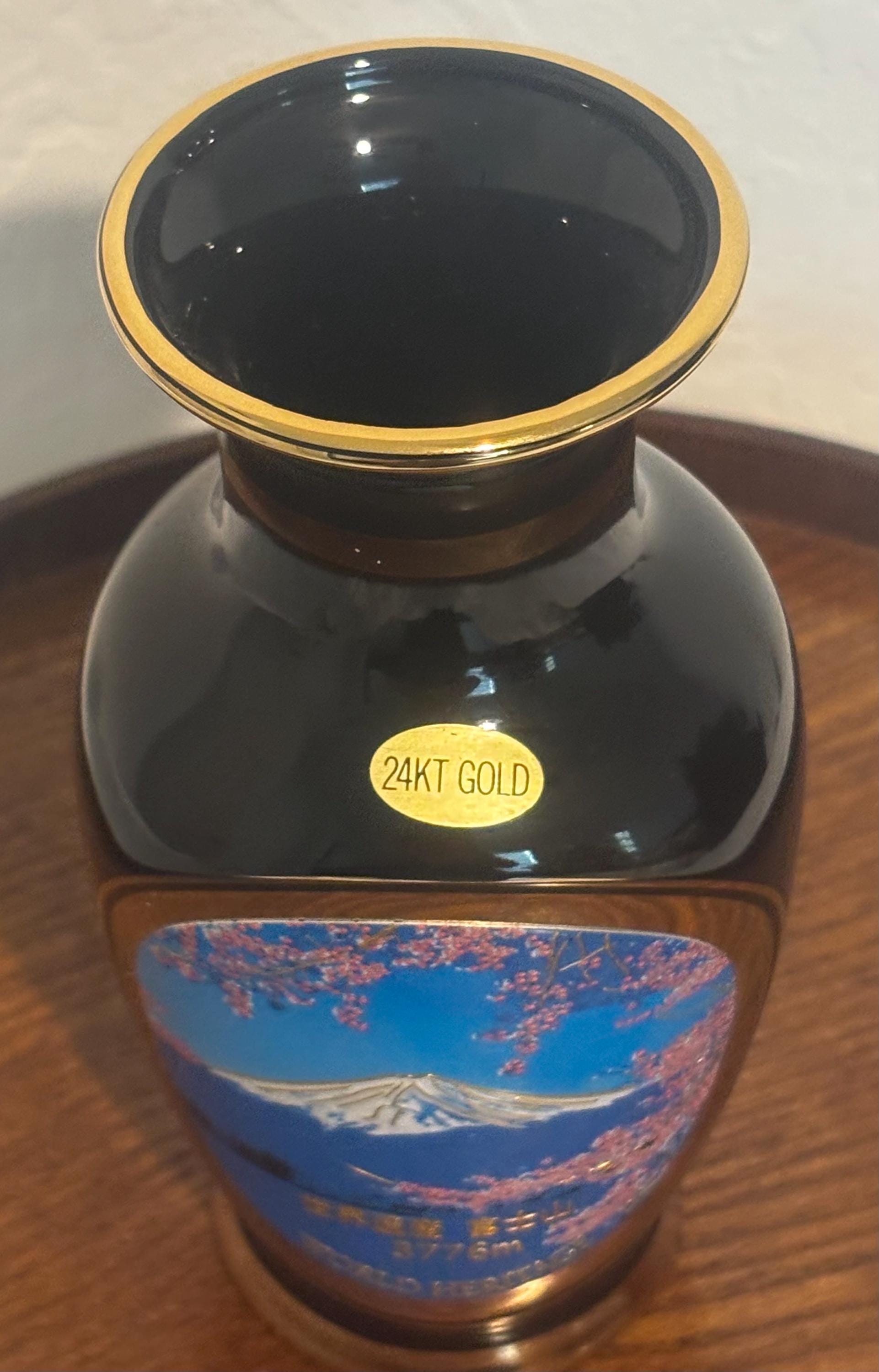 金属製 花瓶 箱入り 希少 ロットナンバー 【公式通販】