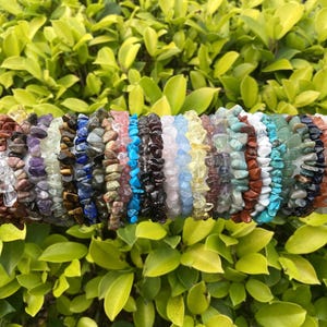 Natural Healing Crystal Chip Bracelet, Amethyst, Garnet, and Citrine for Energy, Balance, and Protection