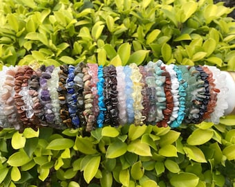 Natural Healing Crystal Chip Bracelet, Amethyst, Garnet, and Citrine for Energy, Balance, and Protection