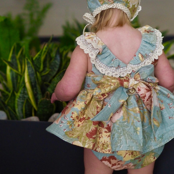 Versailles babytopje en babyjurkje pdf naaipatroon, inclusief maten newborn: 4 jaar, patroon babyjurkje, halslijn met ruches