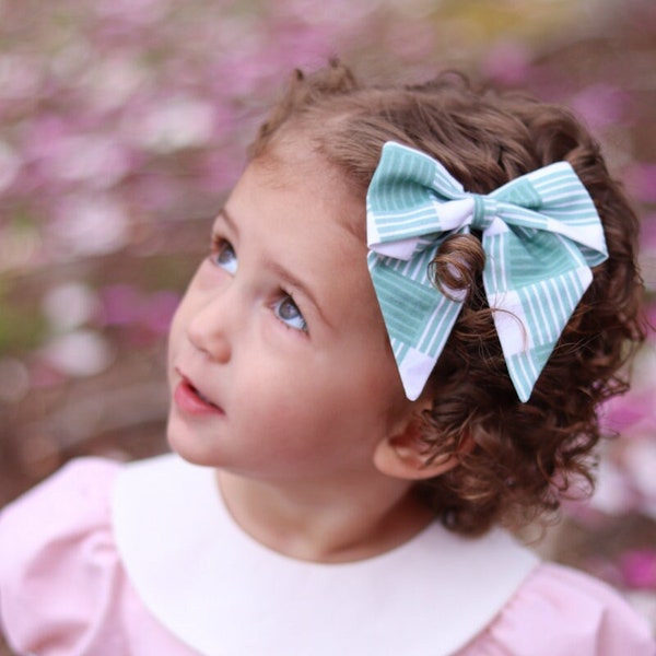 Tully Bow PDF Sewing Pattern, including sizes: small, medium and large, Hair Accessory Pattern, Hair Bow Pattern