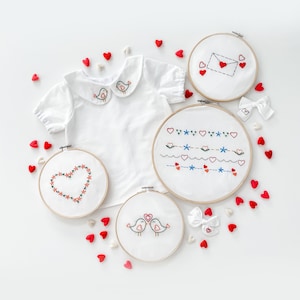 Padrão PDF de bordado à mão Holladay, incluindo opções de design de pássaros do amor, envelope de carta de amor, coração floral e colar de pássaros do amor