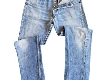 W34.5" L35.5" 501xx 90s USA Levi's: medium light wash (34.5" measured waist = modern women's size 31/32), vintage levis 501xx